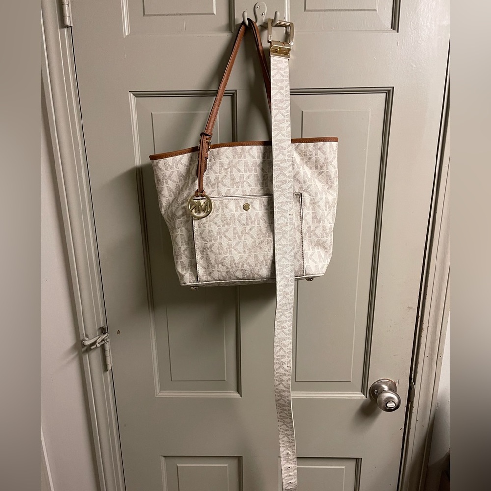 Michael Kors Tote With Matching Reversible Belt - image 1